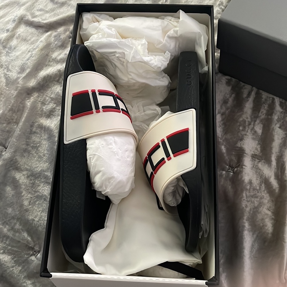 Gucci slides - Picture 4 of 4